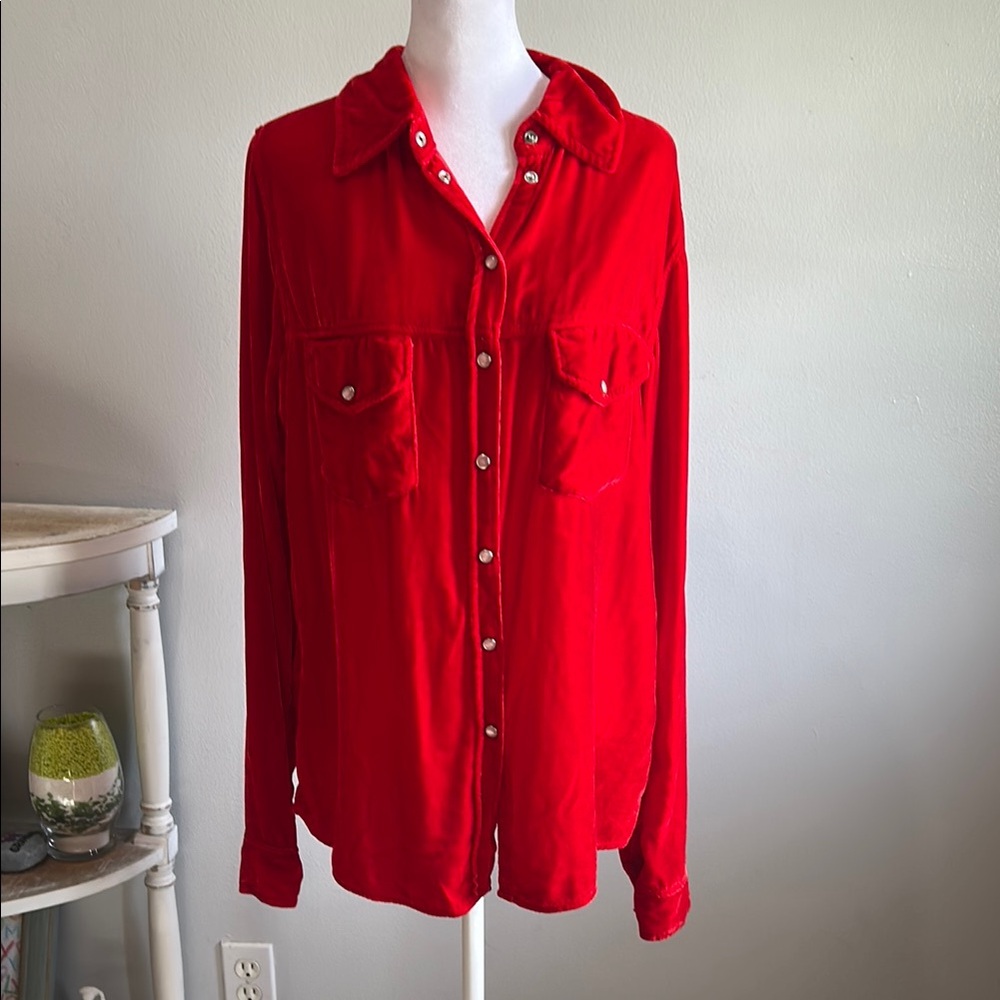 [Pete & Greta] Red Velvet Button-Up Shirt - Size Small
